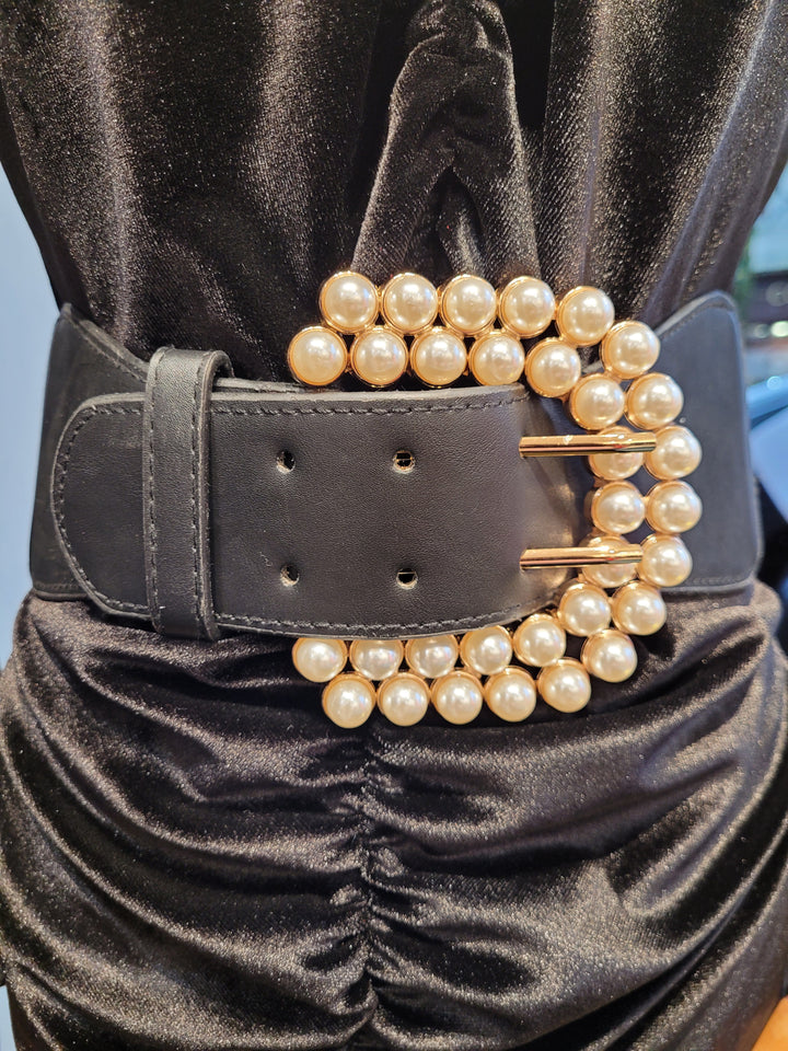 PEARL BUCKLE BELT