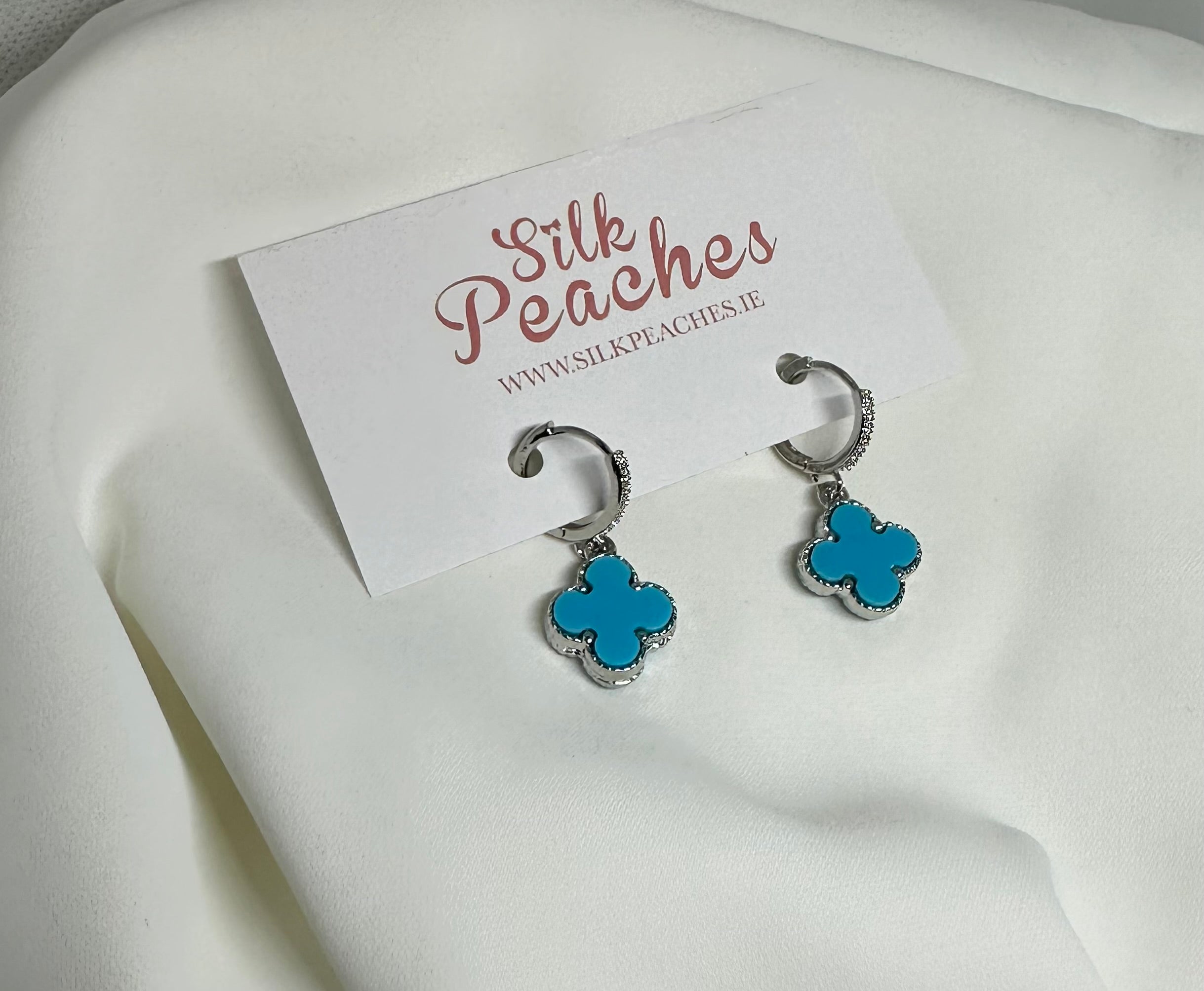 LOVE ROCKS CLOVER EARRINGS TURQUOISE AND SILVER Silk Peaches